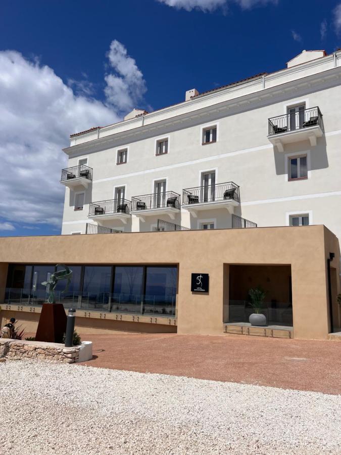Santateresa Hotel 3*