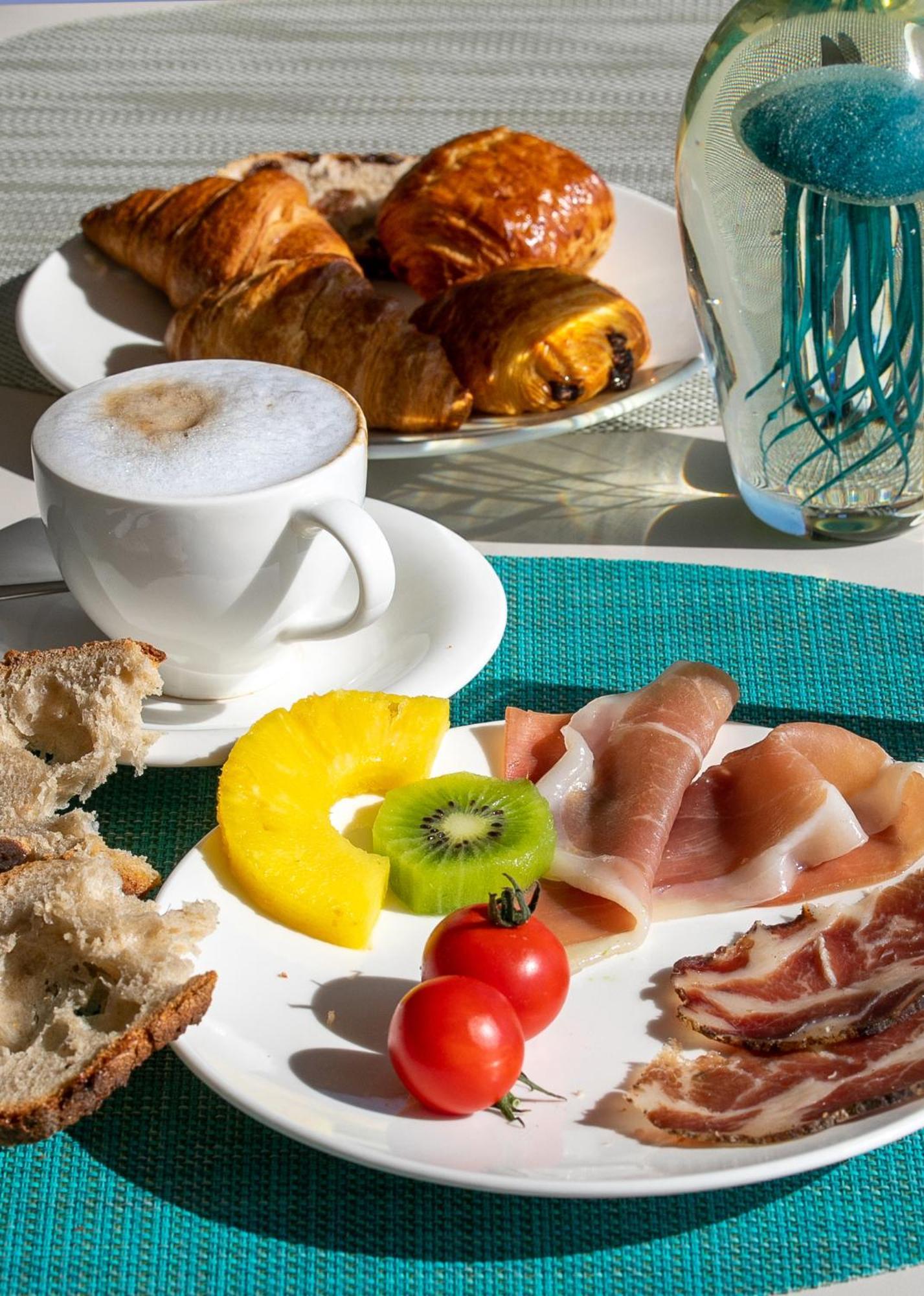 Santateresa 3* Bonifacio (Corsica)